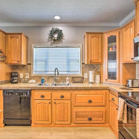 Waterfront New Orleans Home With Private Dock And Pier Zewnętrze zdjęcie